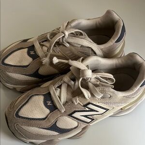 New Balance Cream and Gray Sneakers for Ultimate Comfort